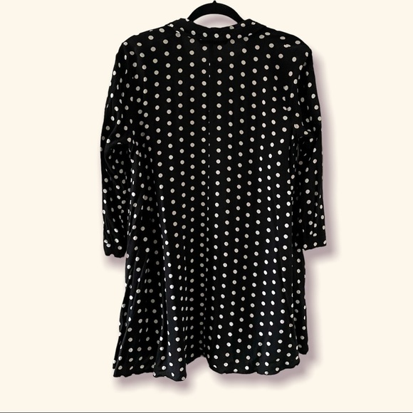 Zara flowy black & white polka dot button down shirt size large - Picture 2 of 6